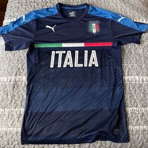 COPY - Mens Medium puma Italy training jersey